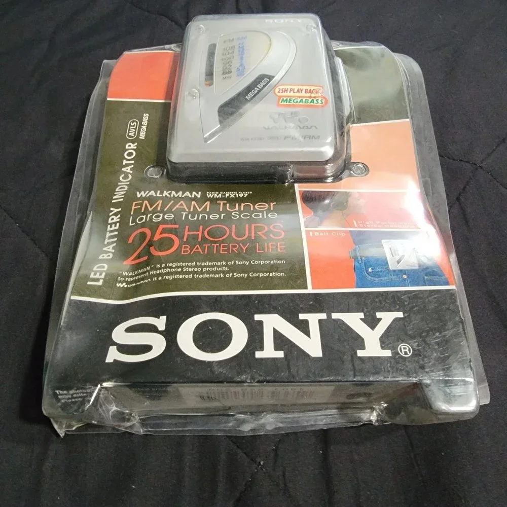 Sony Walkman WM-FX197 Mega Bass AM/FM Radio Cassette Player #5